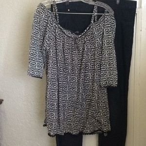 ‼️Tunic Open Shoulder French Laundry NWT 3/$12‼️